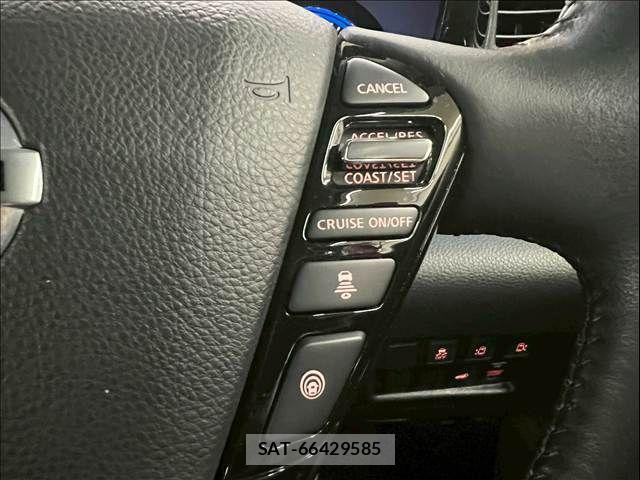 Nissan ELGRAND 2021-03 7250699-12