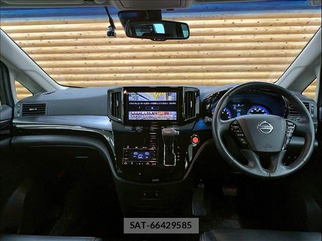 Nissan ELGRAND 2021-03 7250699-2