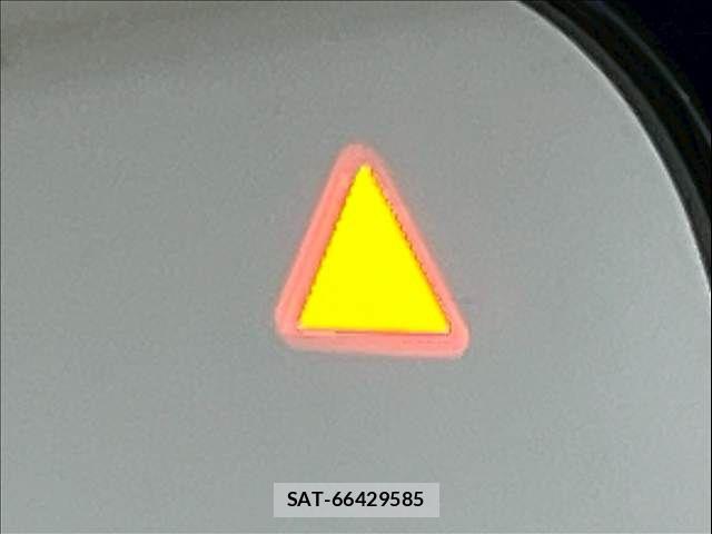 Nissan ELGRAND 2021-03 7250699-5