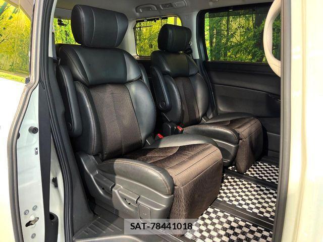 Nissan ELGRAND 2018-07 7250707-9
