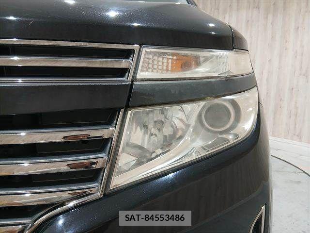 Nissan ELGRAND 2012-09 7250717-22
