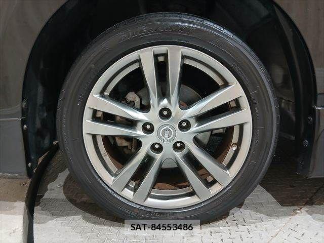 Nissan ELGRAND 2012-09 7250717-29