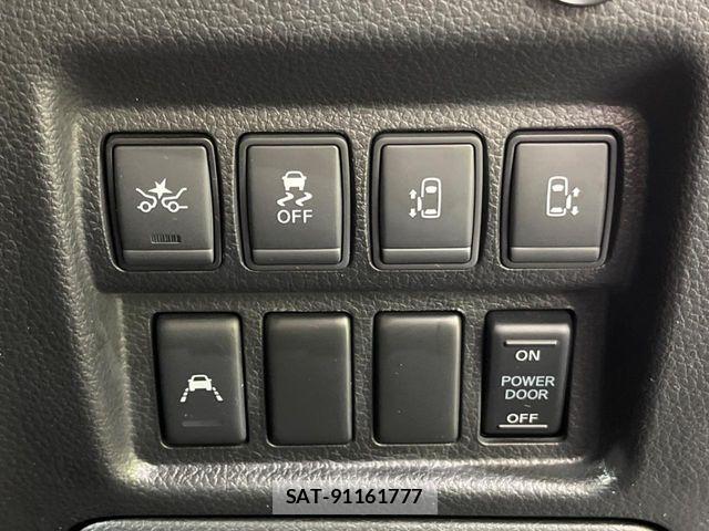 Nissan ELGRAND 2019-03 7250705-5