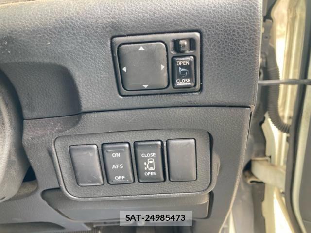 Nissan ELGRAND 2005-03 7250723-11