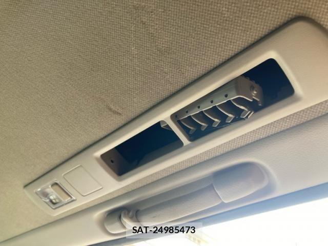 Nissan ELGRAND 2005-03 7250723-13