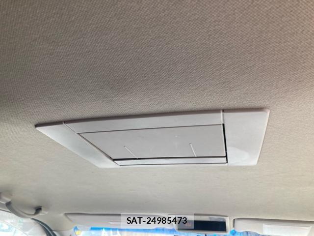 Nissan ELGRAND 2005-03 7250723-14
