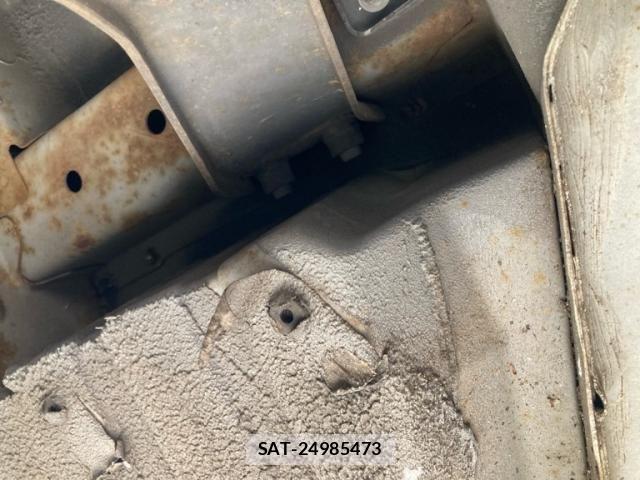 Nissan ELGRAND 2005-03 7250723-27