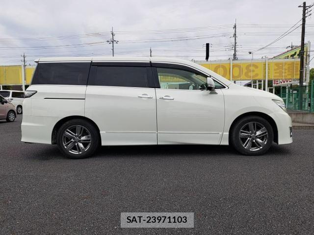 Nissan ELGRAND 2013-03 7250715-10