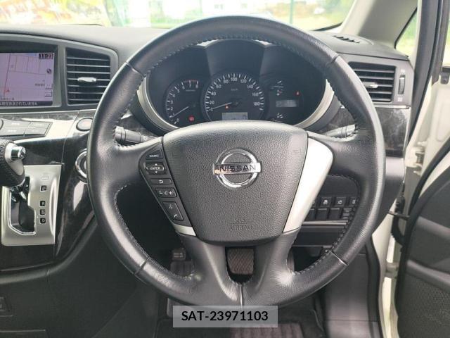 Nissan ELGRAND 2013-03 7250715-19