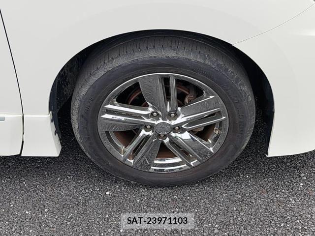 Nissan ELGRAND 2013-03 7250715-29