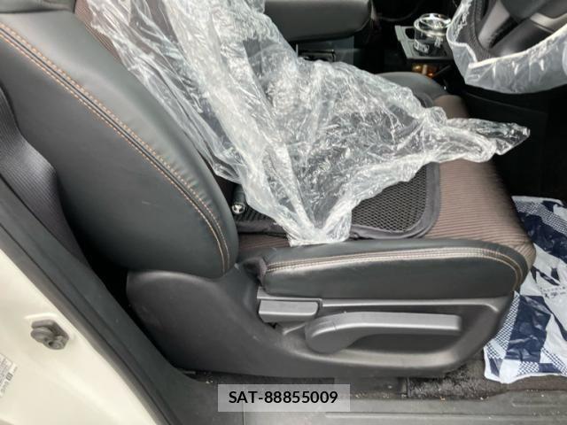 Nissan ELGRAND 2016-09 7250710-14