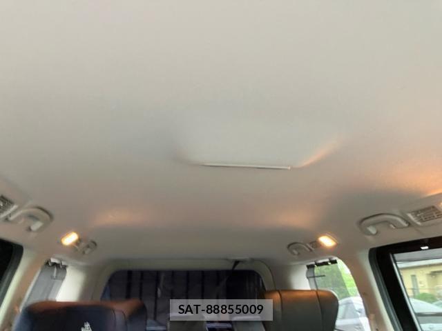Nissan ELGRAND 2016-09 7250710-24