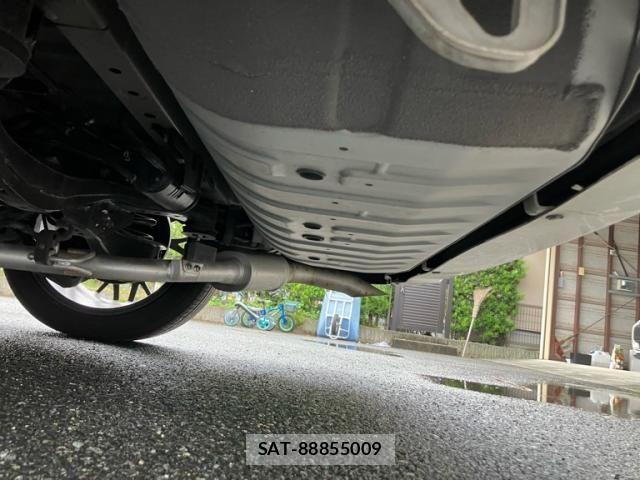 Nissan ELGRAND 2016-09 7250710-4