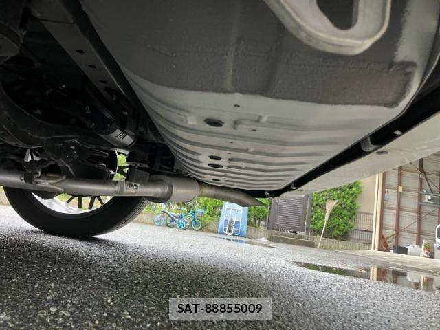Nissan ELGRAND 2016-09 7250710-5
