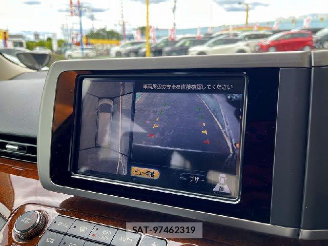 Nissan ELGRAND 2010-03 7271852-14