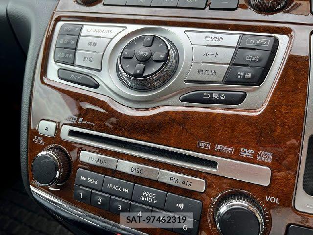 Nissan ELGRAND 2010-03 7271852-16
