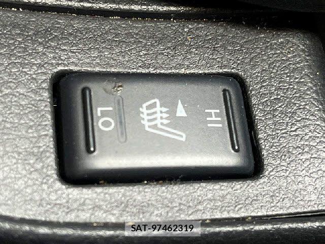 Nissan ELGRAND 2010-03 7271852-19