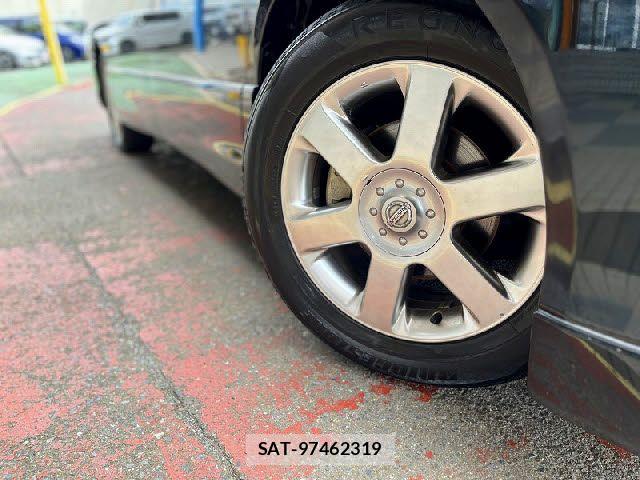 Nissan ELGRAND 2010-03 7271852-26