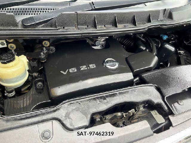 Nissan ELGRAND 2010-03 7271852-27