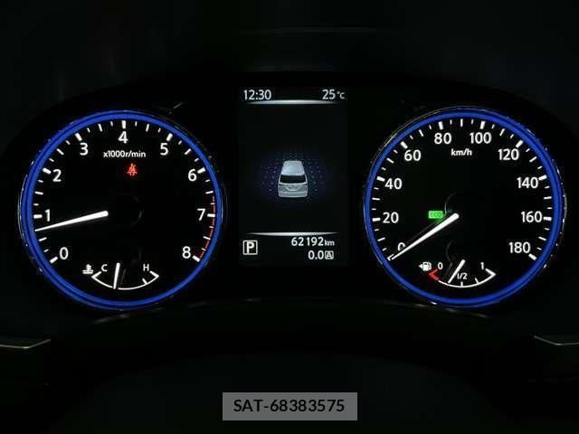 Nissan ELGRAND 2018-03 7271853-10