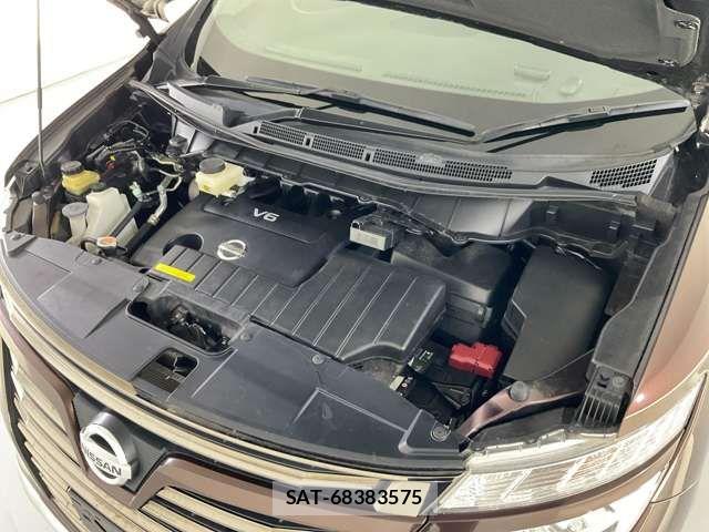 Nissan ELGRAND 2018-03 7271853-11