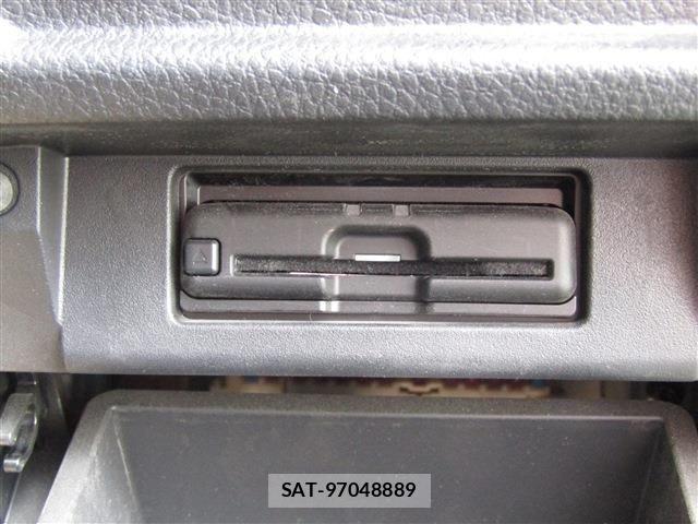 Nissan ELGRAND 2022-12 7326906-17