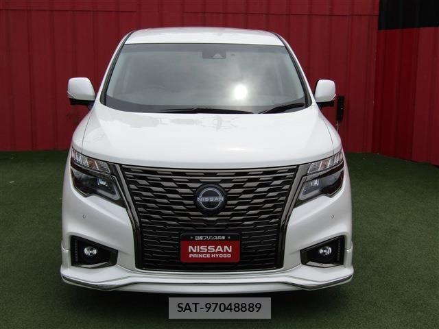 Nissan ELGRAND 2022-12 7326906-20
