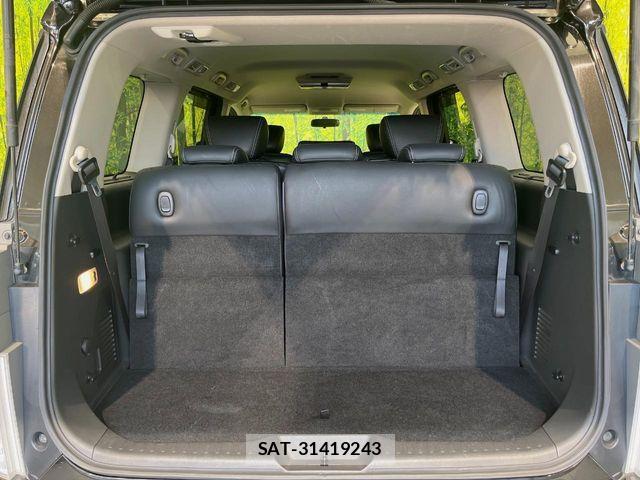 Nissan ELGRAND 2012-05 7326917-10