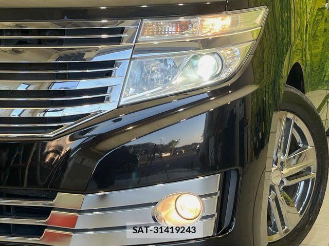 Nissan ELGRAND 2012-05 7326917-12
