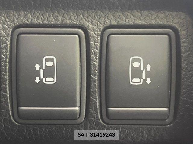 Nissan ELGRAND 2012-05 7326917-2