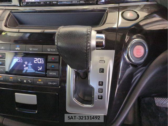 Nissan ELGRAND 2013-03 7326919-11