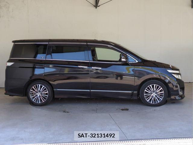 Nissan ELGRAND 2013-03 7326919-17