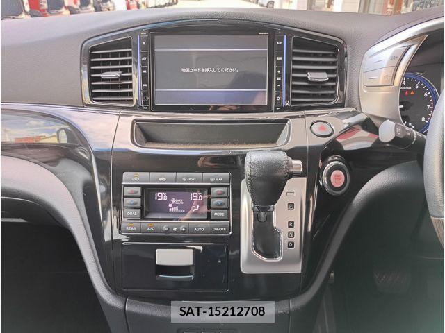 Nissan ELGRAND 2015-11 7326912-12