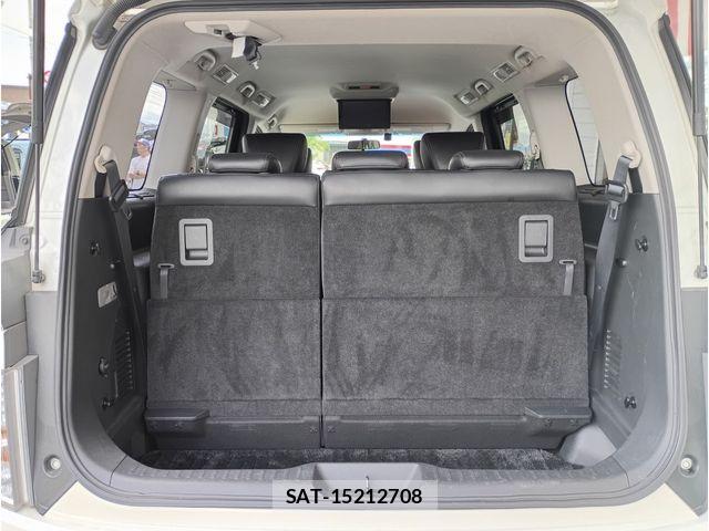 Nissan ELGRAND 2015-11 7326912-18