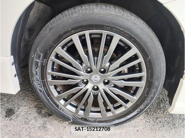 Nissan ELGRAND 2015-11 7326912-6