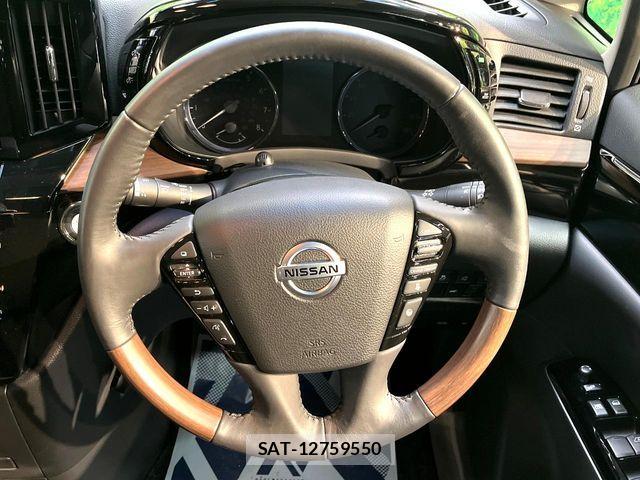 Nissan ELGRAND 2021-02 7326904-11