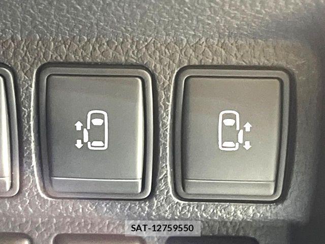 Nissan ELGRAND 2021-02 7326904-3