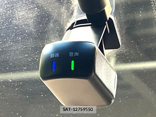 Nissan ELGRAND 2021-02 7326904-6