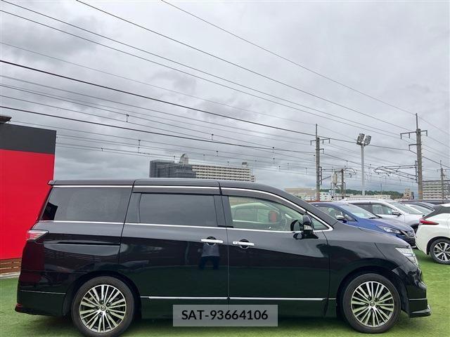 Nissan ELGRAND 2021-03 7326905-24