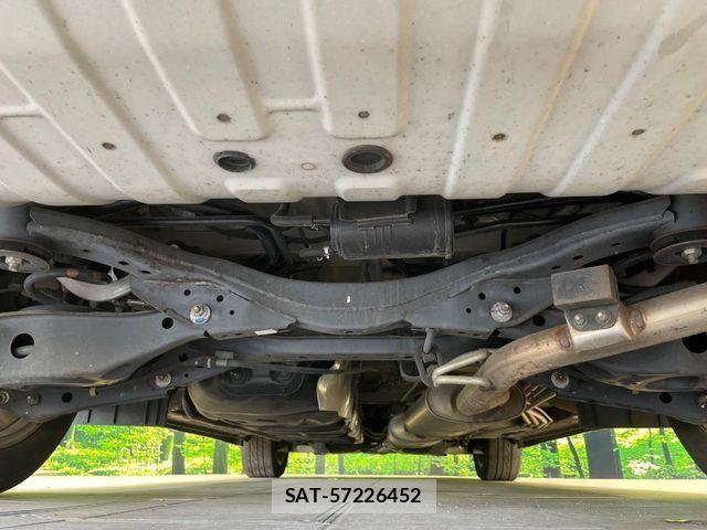 Nissan ELGRAND 2017-03 7326911-19