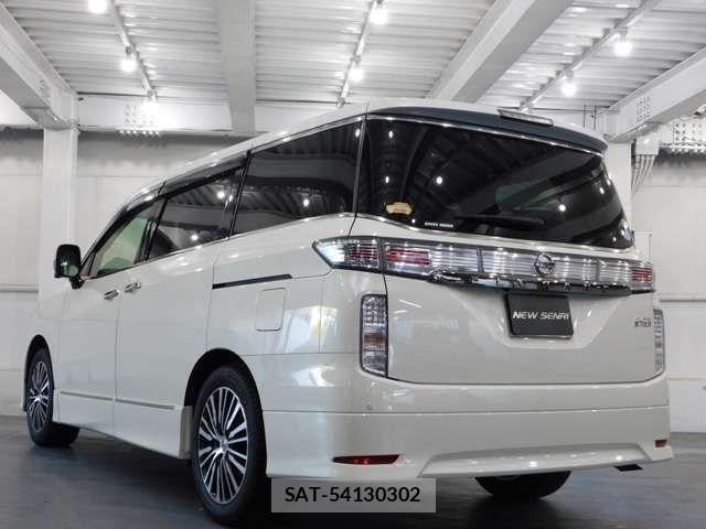 Nissan ELGRAND 2017-03 7326913-1