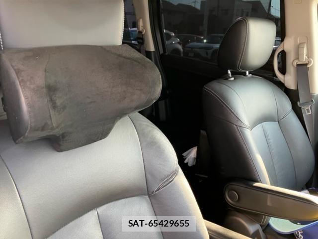 Nissan ELGRAND 2014-03 7326915-12