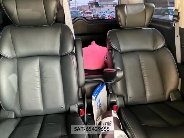 Nissan ELGRAND 2014-03 7326915-19