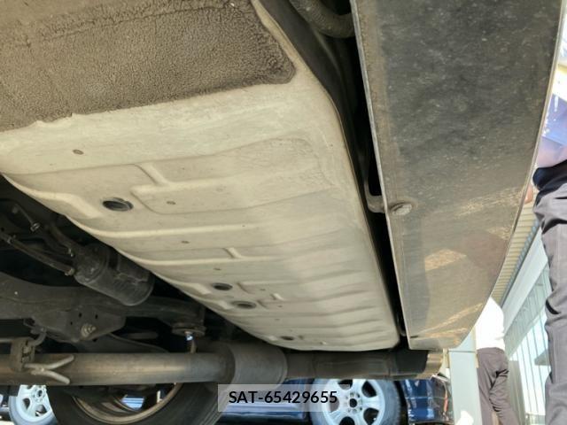Nissan ELGRAND 2014-03 7326915-8