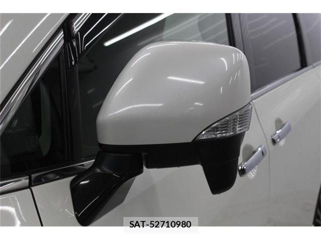 Nissan ELGRAND 2018-03 7357654-16