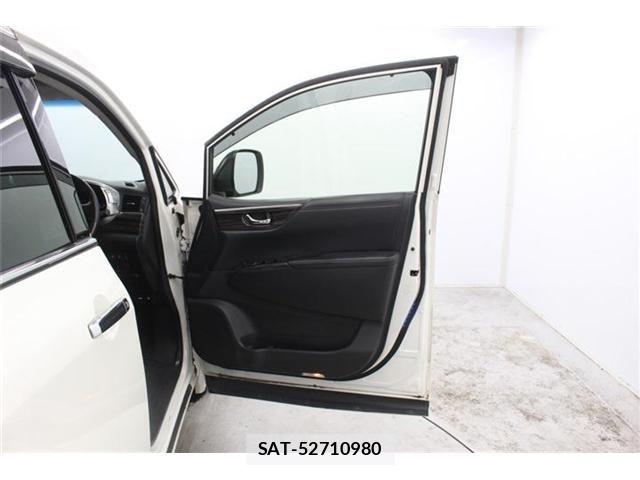 Nissan ELGRAND 2018-03 7357654-29