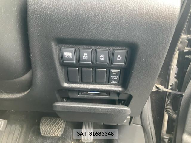 Nissan ELGRAND 2011-02 7357655-16