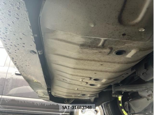 Nissan ELGRAND 2011-02 7357655-21