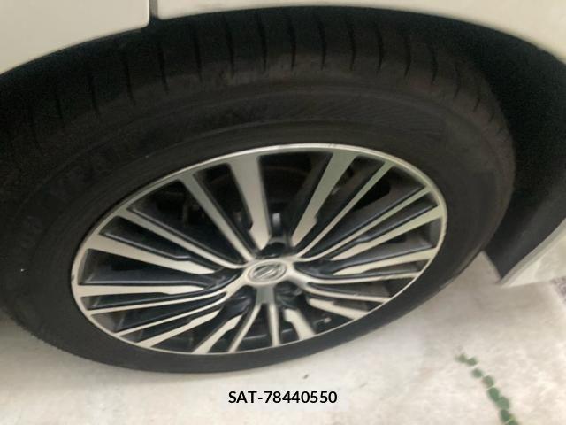Nissan ELGRAND 2016-06 7357657-10