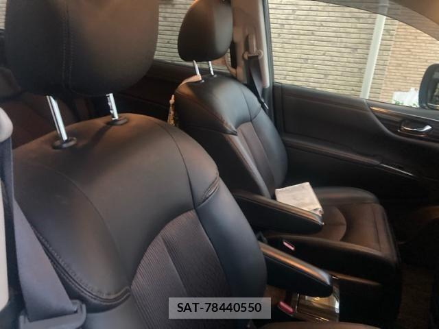 Nissan ELGRAND 2016-06 7357657-14